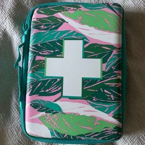 First aid zipper pouch